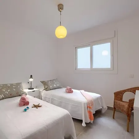 Bonito 2 Minutos De La Playa *