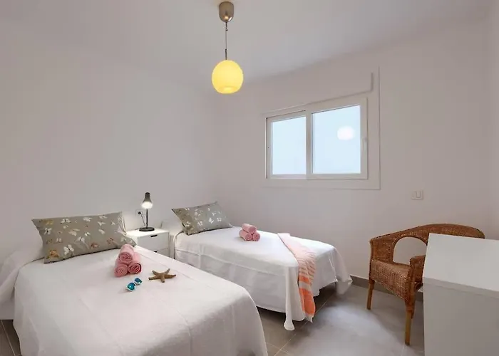 Bonito 2 Minutos De La Playa *