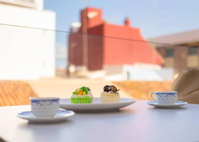 Bonito 2 Minutos De La Playa * 푸엔히롤라